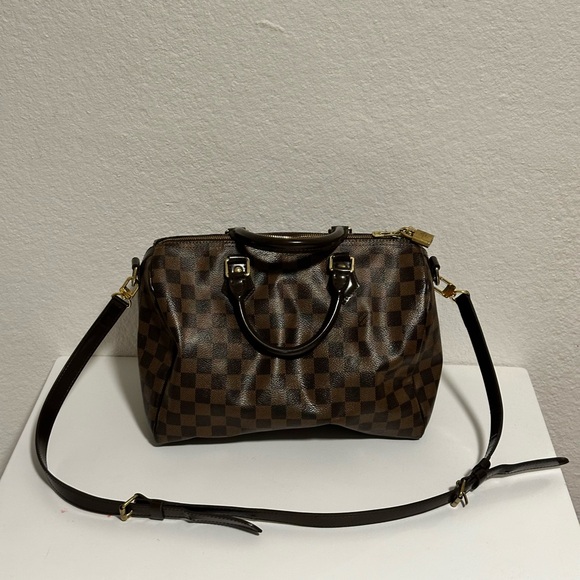 Louis Vuitton Handbags - Authentic Louis Vuitton Speedy B 30
